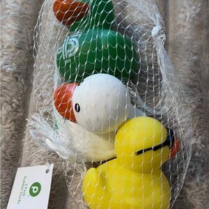 PUBLIX SUPERMARKETS 95th ANNIVERSARY SET OF 3 MINI RUBBER DUCKS-NWT!
